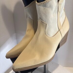 Universal Thread Western Women's Boots size 11 NEW